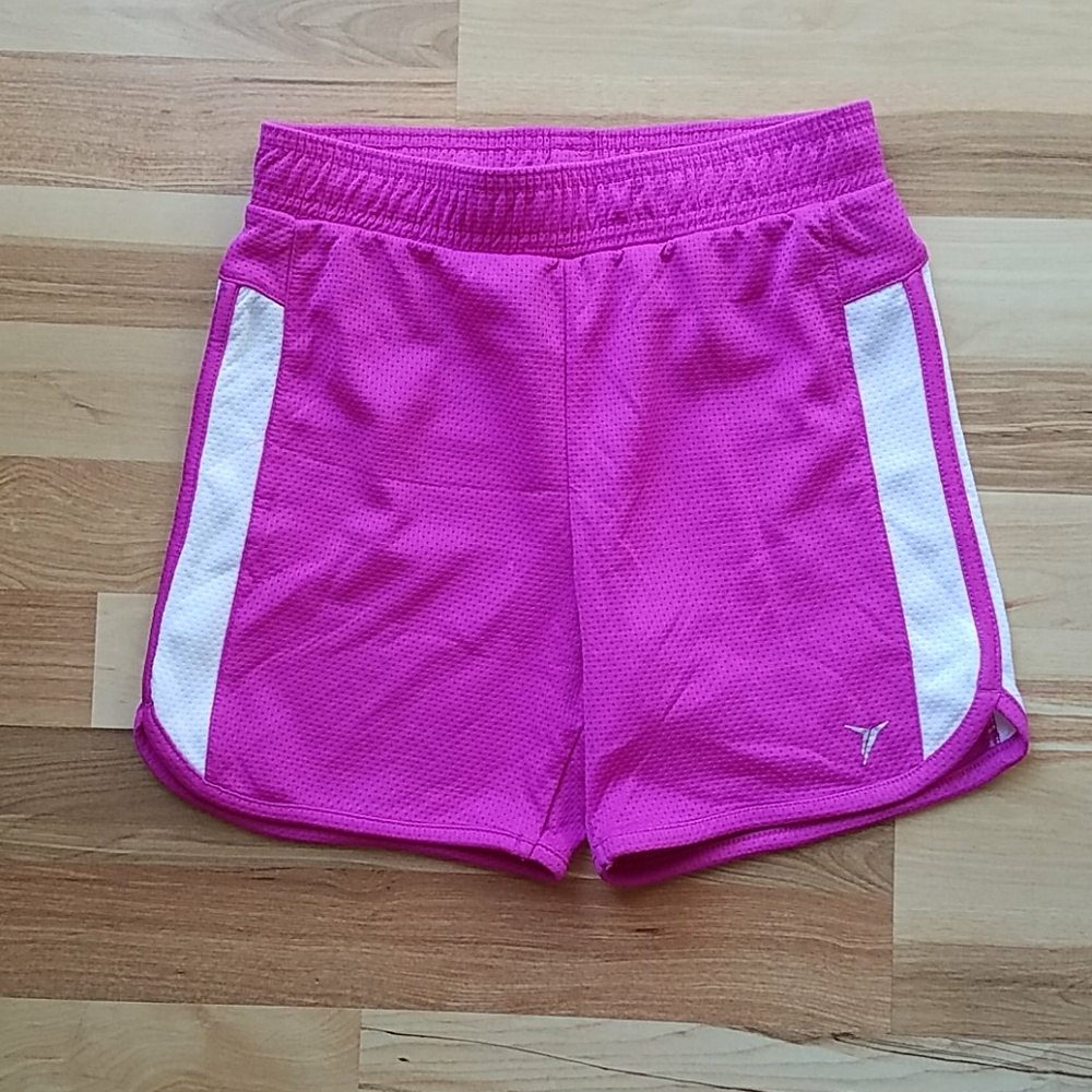 3x$15 Old Navy Active Shorts 💙
